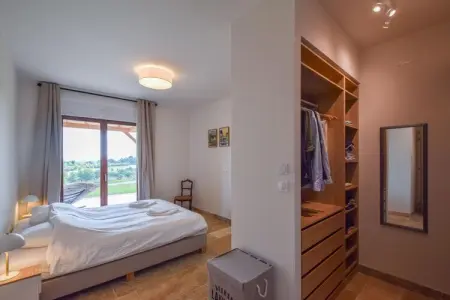 Maison Wallon, Villa pour 10 avec piscine et vue sur le château - Photo 25