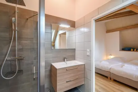 Maison Wallon, Villa pour 10 avec piscine et vue sur le château - Photo 32