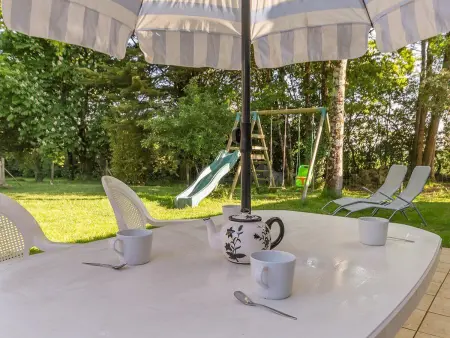 Gîte confortable avec jardin et piscine commune - Photo 1