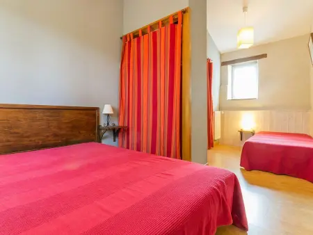 Gîte confortable avec jardin et piscine commune - Photo 6