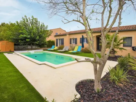 Villa agréable avec piscine privative, climatisation, Wifi près d'Avignon - Photo 3