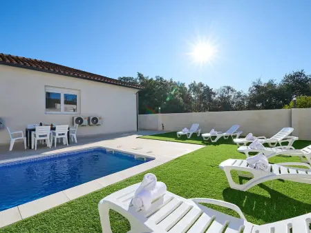 Maison moderne rénovée avec piscine privée et WiFi, près de la Costa Brava - Photo 2