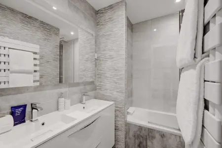 IY-25B-REPUBLIQUE-M, Appartement spacieux - 3 chambres/6 personnes - Charenton - Photo 29