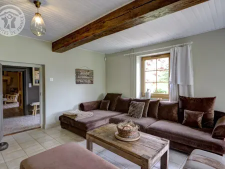 Gîtes spacieux avec piscine privative, sauna, animaux acceptés et parking, jusqu'à 18 personnes - Photo 9