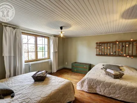 Gîtes spacieux avec piscine privative, sauna, animaux acceptés et parking, jusqu'à 18 personnes - Photo 25