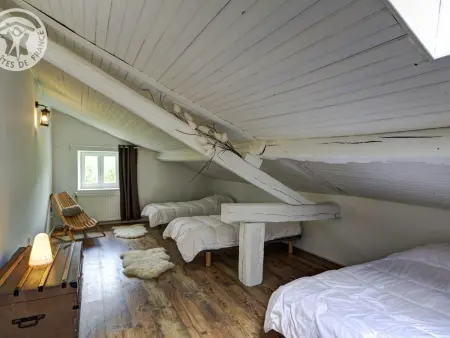 Gîtes spacieux avec piscine privative, sauna, animaux acceptés et parking, jusqu'à 18 personnes - Photo 34