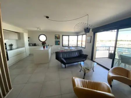 Appartement 4 étoiles avec wifi et parking, à deux pas de la plage - Photo 2