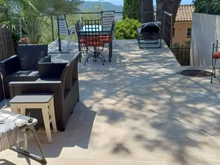 Joli mas à La Croix-Valmer avec piscine et terrasse vue mer - Photo 1