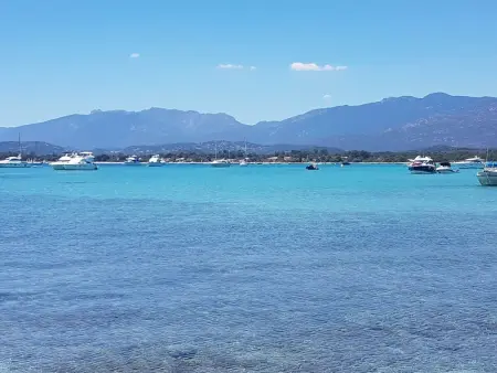 Unterkunft mit AC, Gemeinschaftspool, Nähe zum Meer - Photo 9