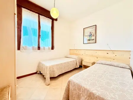 Chalet, Terrasse mit Kamin, privater Garten, Maison 6 personnes à Lido di Pomposa - Photo 9