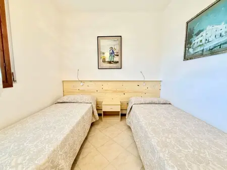 Chalet, Terrasse mit Kamin, privater Garten, Maison 6 personnes à Lido di Pomposa - Photo 10
