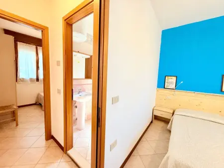 Chalet, Terrasse mit Kamin, privater Garten, Maison 6 personnes à Lido di Pomposa - Photo 14