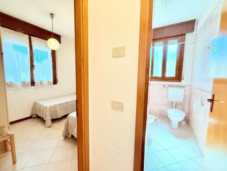 Chalet, Terrasse mit Kamin, privater Garten, Maison 6 personnes à Lido di Pomposa - Photo 15