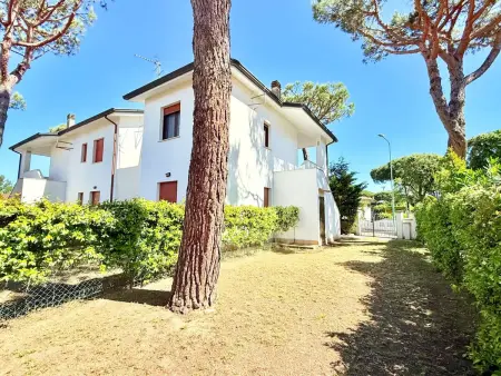 Chalet, Terrasse mit Kamin, privater Garten, Maison 6 personnes à Lido di Pomposa - Photo 27