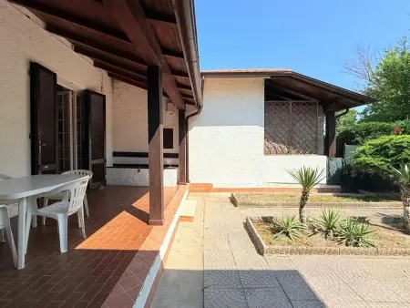 Gewächshaus im Erdgeschoss, 2 Gärten, Maison 8 personnes à Lido di Pomposa - Photo 3