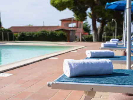 Unterkunft in einer Residenz, in der Nähe des Meeres, Schwimmbad - Photo 8
