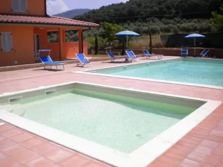 Unterkunft in einer Residenz, in der Nähe des Meeres, Schwimmbad - Photo 16