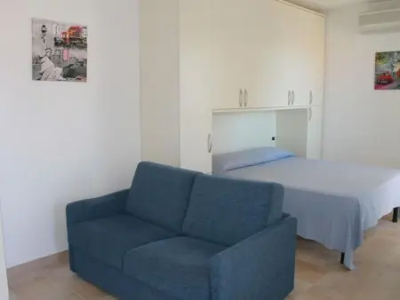 Unterkunft in einer Residenz, in der Nähe des Meeres, Schwimmbad - Photo 22