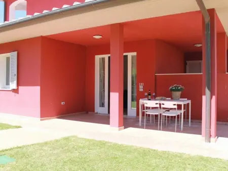 Unterkunft im Erdgeschoss, überdachte Terrasse, Schwimmbad - Photo 21