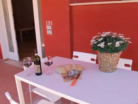Unterkunft im Erdgeschoss, überdachte Terrasse, Schwimmbad - Photo 23