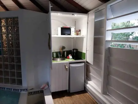 Chalet charmant avec spa à Grand Bourg 25 m², Bungalow 2 personnes à Grand Bourg - Photo 7