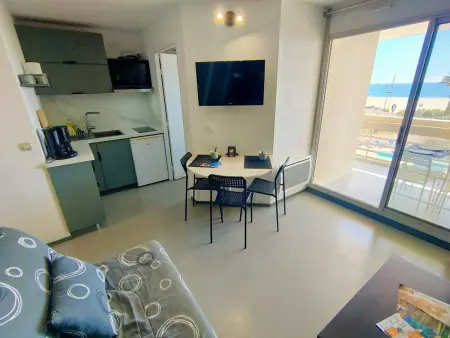 Appartement 2 pièces pour 5 pers avec piscine et parking face à la mer - Photo 2
