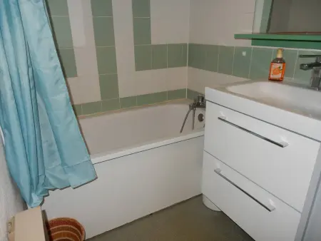 Appartement 2 pièces pour 5 pers avec piscine et parking face à la mer - Photo 10