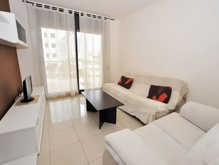 Appartement moderne à 50m de la plage avec piscine, climatisation et wifi - Photo 3