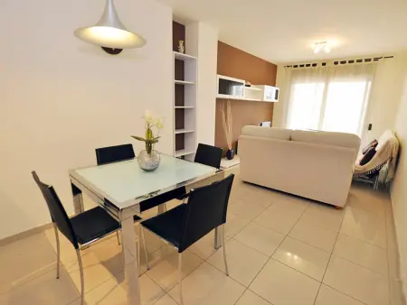 Appartement moderne à 50m de la plage avec piscine, climatisation et wifi - Photo 6