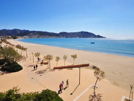 Appartement moderne à 50m de la plage avec piscine, climatisation et wifi - Photo 23