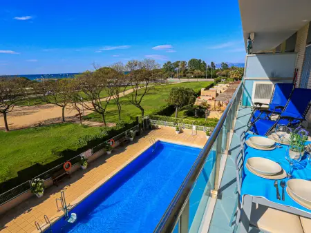 Charmant appartement familial en bord de mer avec climatisation, piscine et parking à Cambrils - Photo 5