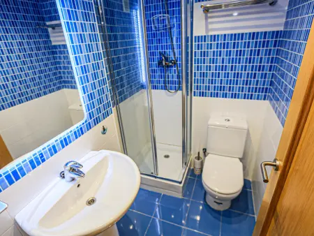 Charmant appartement familial en bord de mer avec climatisation, piscine et parking à Cambrils - Photo 24
