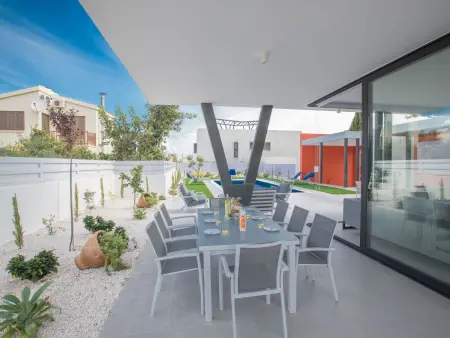 Neue, luxuriöse 3-Schlafzimmer-Villa in Protaras Zentrum - Photo 3