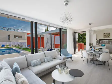 Neue, luxuriöse 3-Schlafzimmer-Villa in Protaras Zentrum - Photo 6