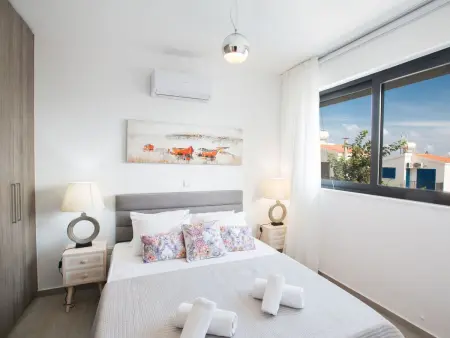 Neue, luxuriöse 3-Schlafzimmer-Villa in Protaras Zentrum - Photo 14