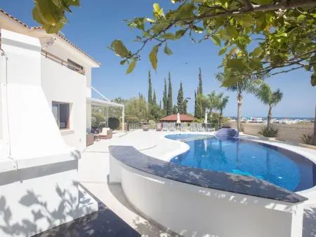 Wunderschönes Haus in Protaras mit großem Garten - Photo 24