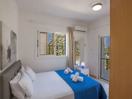 in Protaras mit privatem Parkplatz, Maison 9 personnes à Protaras - Photo 13