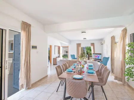 in Protaras mit privatem Parkplatz, Maison 9 personnes à Protaras - Photo 17