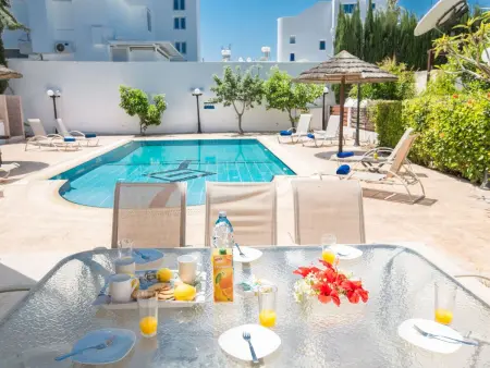 in Protaras mit privatem Parkplatz, Maison 9 personnes à Protaras - Photo 19