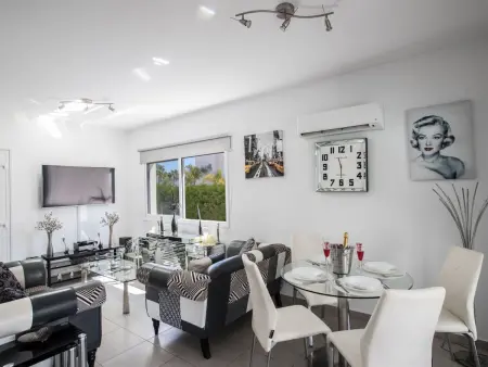 Moderne 4-Schlafzimmer-Villa im Zentrum von Protaras - Photo 6