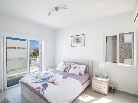 Moderne 4-Schlafzimmer-Villa im Zentrum von Protaras - Photo 13