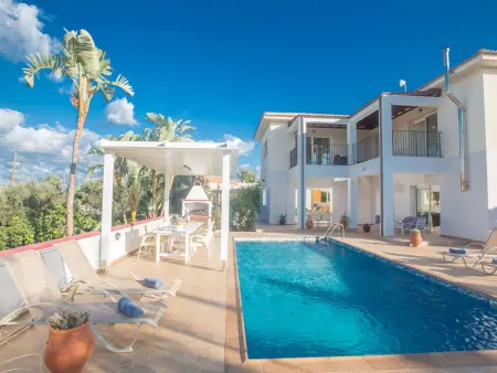 Private 3-Schlafzimmer-Villa mit Hochgeschwindigkeits-Internet - Photo 16