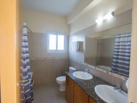Private 3-Schlafzimmer-Villa mit Hochgeschwindigkeits-Internet - Photo 23