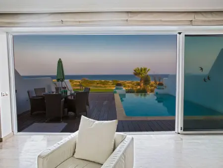 Geräumige Ferienvilla mit atemberaubendem Ausblick - Photo 1