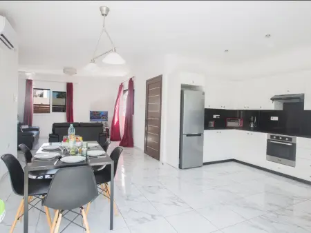 3 Schlafzimmer Villa mit Pool in Protaras Zentrum - Photo 9