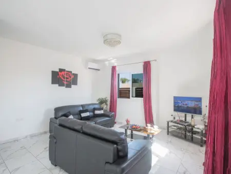 3 Schlafzimmer Villa mit Pool in Protaras Zentrum - Photo 12