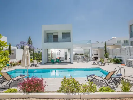 Protaras Greco Villa CCV2, Maison 10 personnes à Protaras - Photo 1