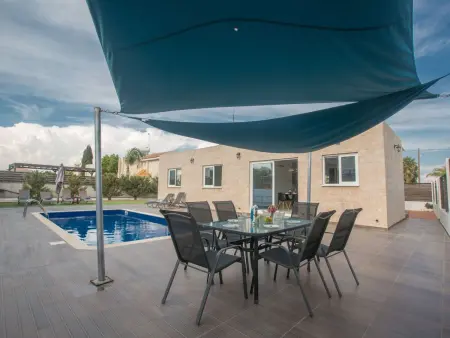 3-Schlafzimmer-Villa in Protaras Zentrum mit Pool - Photo 2
