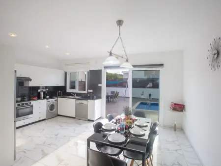 3-Schlafzimmer-Villa in Protaras Zentrum mit Pool - Photo 6