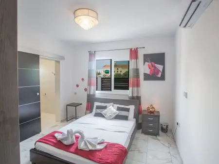 3-Schlafzimmer-Villa in Protaras Zentrum mit Pool - Photo 8